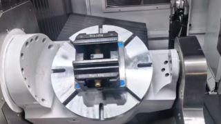 Supporto di precisione per dispositivi CNC serie AST 9652 con struttura Lang autocentrante