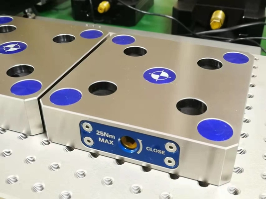 La fresatrice d'acciaio di CNC blocca il peso SK52-145 di 0.005mm 1.8Kg