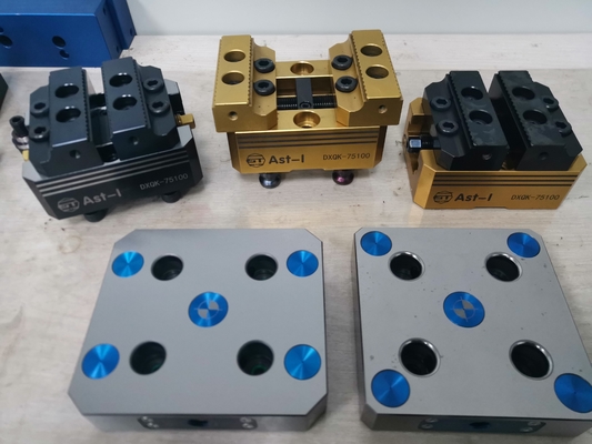 Dispositivo di cambio rapido CNC preciso pneumatico per lavorazione CNC a 5 assi