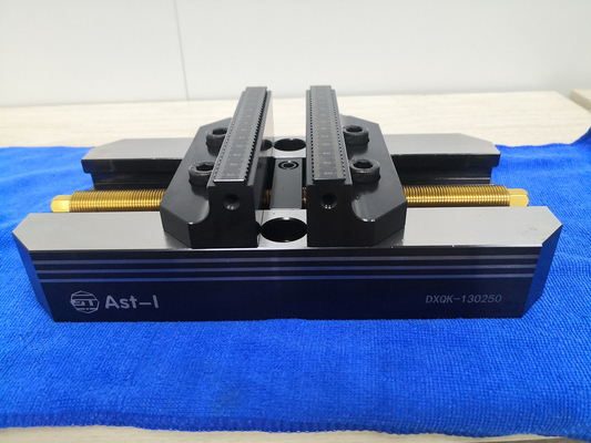 Dispositivi di fresatura CNC manuali con dispositivo a 5 assi regolabili di precisione