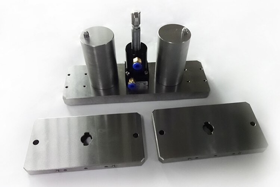 Pezzi di ricambio CNC per fresatura al titanio in acciaio inox anodizzato su misura per centri di lavoro per metalli personalizzati 07