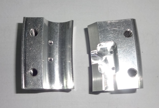 Sbavatura di pezzi lavorati CNC in acciaio inossidabile anodizzato personalizzato 15 ISO