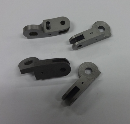 Sbavatura di pezzi lavorati CNC in acciaio inossidabile anodizzato personalizzato 15 ISO