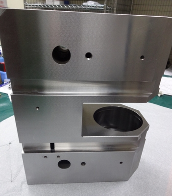 Pezzi di ricambio per lavorazione CNC in titanio TA1 Pezzi di fresatura CNC in acciaio inossidabile 304