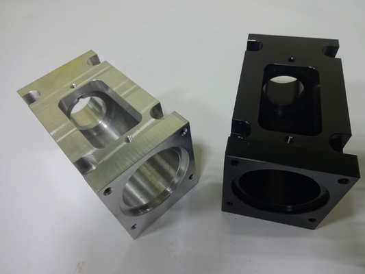 Parti di alluminio CNC personalizzate per durezza Parti di fresatura CNC anodizzate da 120 mm