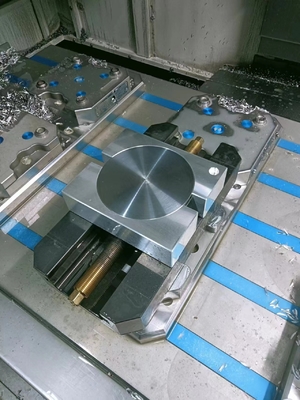 Auto rapido di scambio che si concentra l'acciaio vice di Harded per il pezzo in lavorazione circolare Calmping