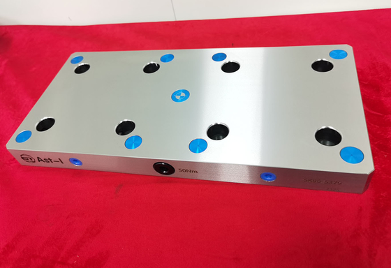 Dispositivi dell'apparecchio d'illuminazione di asse con 3/4/5 di supporto di asse di CNC - OEM 208*106*25mm disponibili