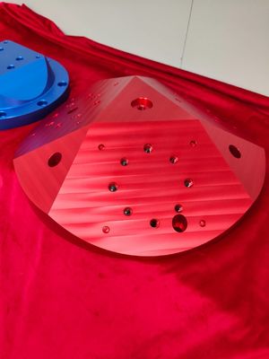 Multi dispositivi di pressione di CNC della colonna montante di CNC del supporto 96mm 3 piramidi laterali di lavoro per l'asse 5